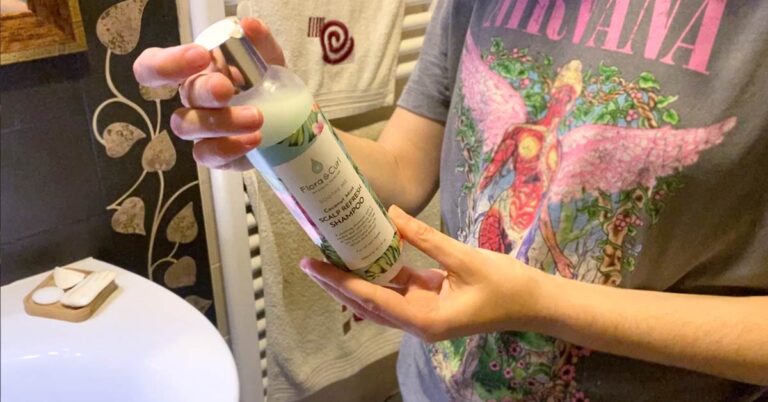 Champú Scalp Refresh Flora and Curl